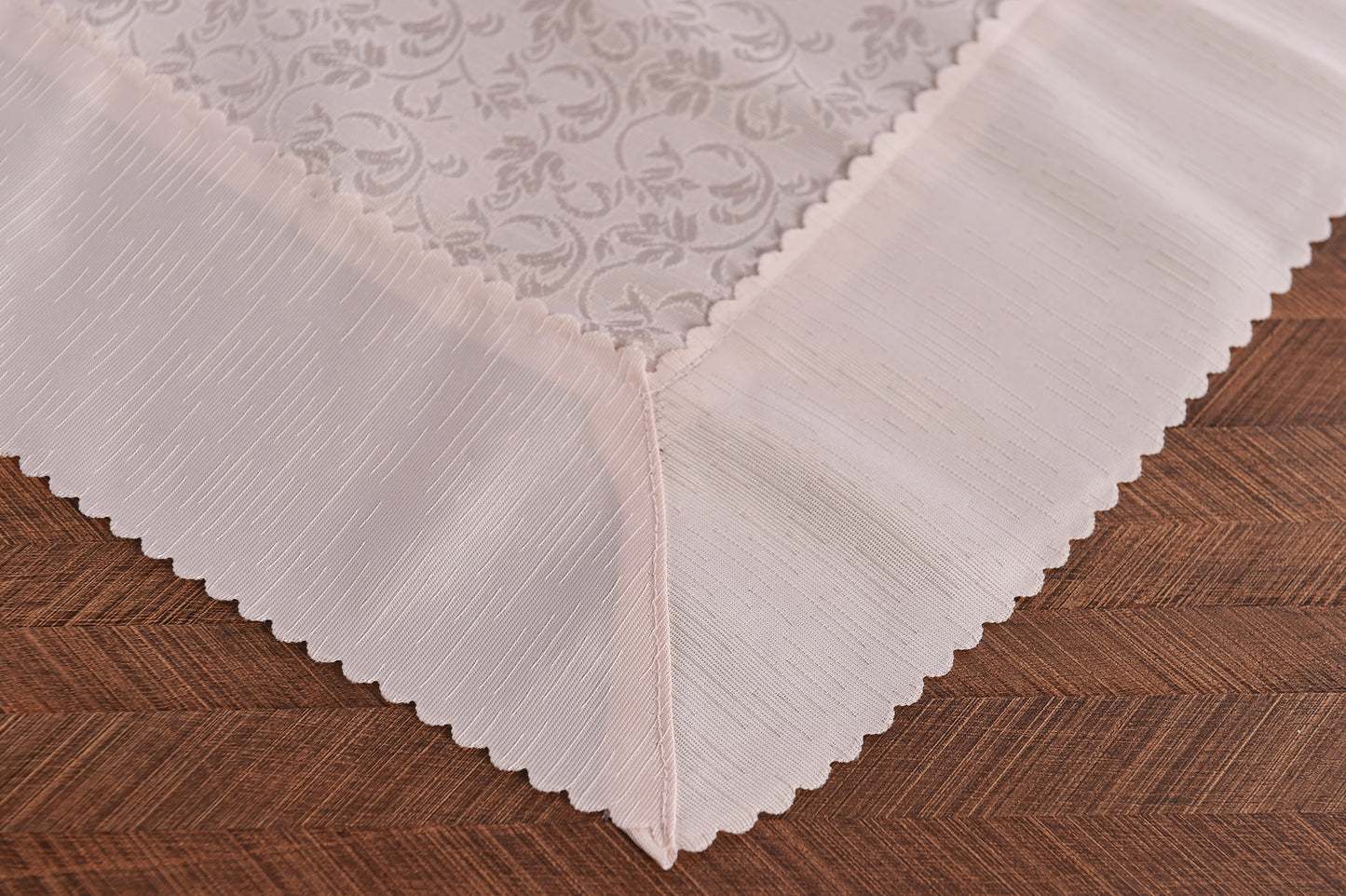 Wholesale Tablecloths Waterproof Lace, 100% Polyster Table Linen Sets by Cottonpolis