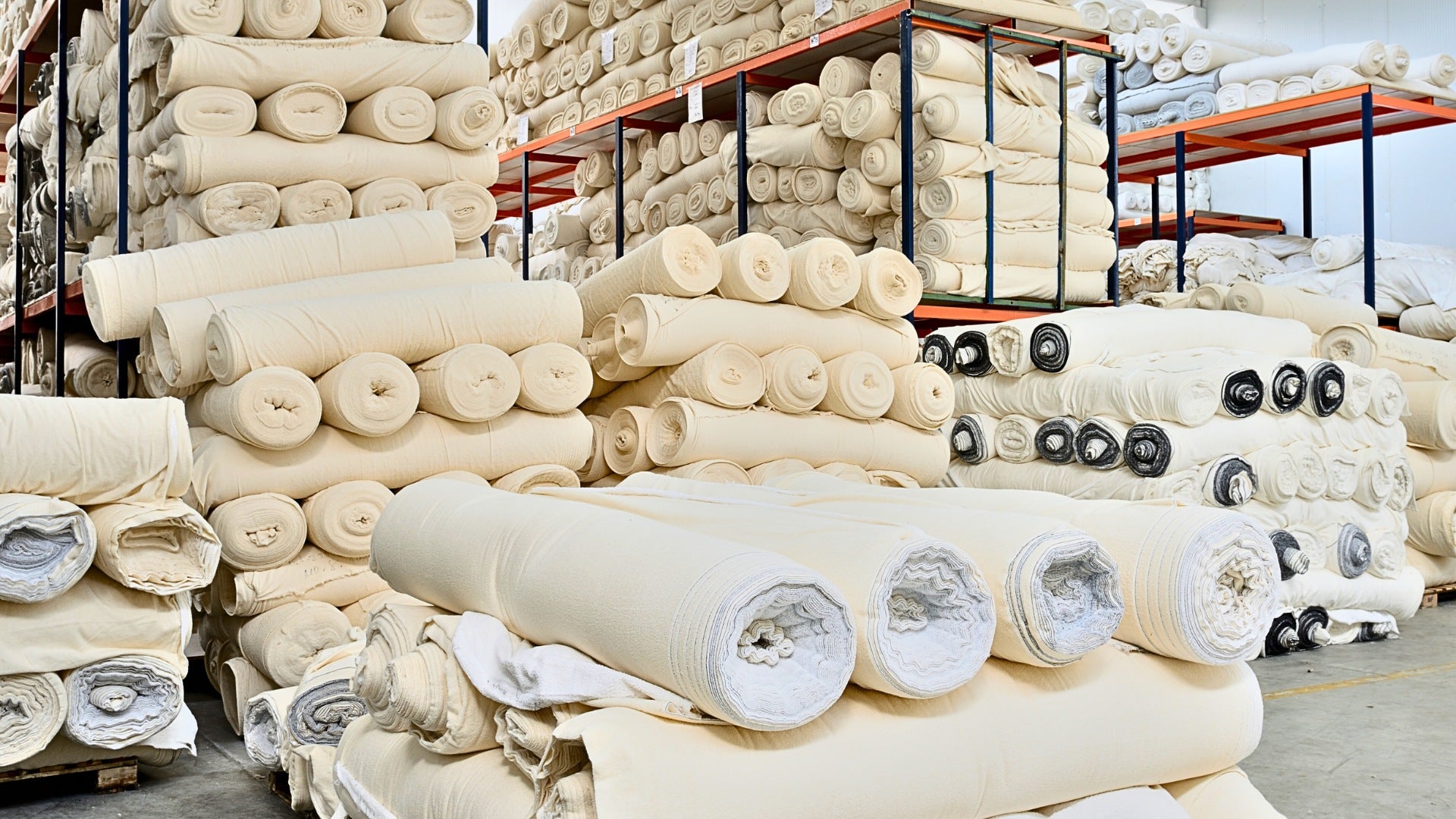 Cottonpolis wholesale home and hotel Turkish textile manufacturer supplier wholesaler company. Shop now wholesale bulk towels robes bathrobes beachwear blankets bedspreads bed sheets duvet covers pillowcases cotton linen welsoft fleece microfiber fabric decor slipcover kilim rugs bathroom mats spa pool bath beach hand kitchen towels peshtemal mattress protector and more textiles products denizli Turkey liquidation pallets overstock items stock lots USA UK DE TR