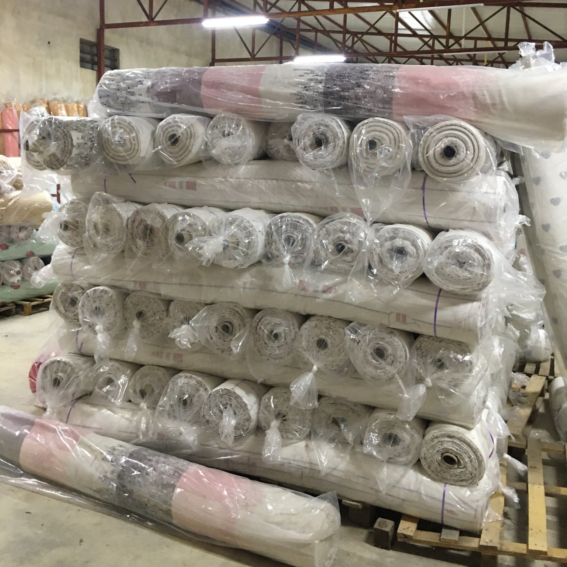 ⚡ Promo Price! 100% Turkish Cotton Fabric Rolls Stock Lots Sold by the Kg (Lb)! 1st Quality, One Pattern, 1 Tons Pallet Ready