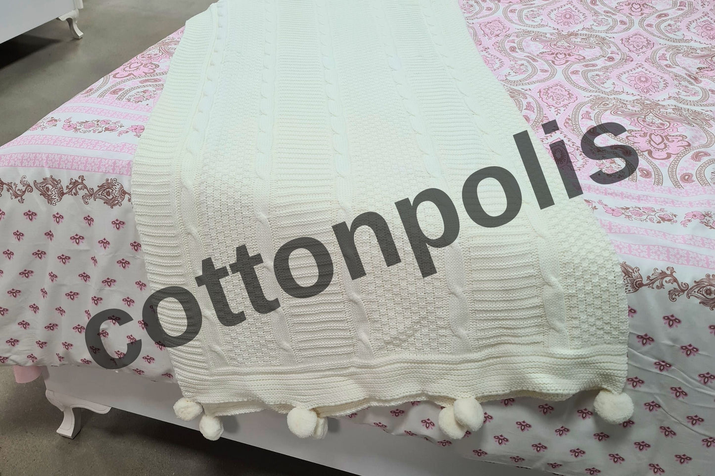 Wholesale Knitting with Pompom Bedspread 100% Turkish Cotton Turkish Blankets by Cottonpolis