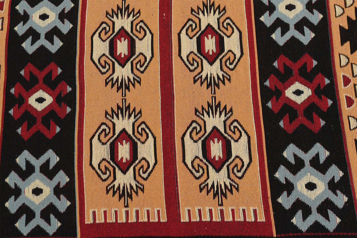 Wholesale Turkish Kilim Rugs Traditional Design by Cottonpolis