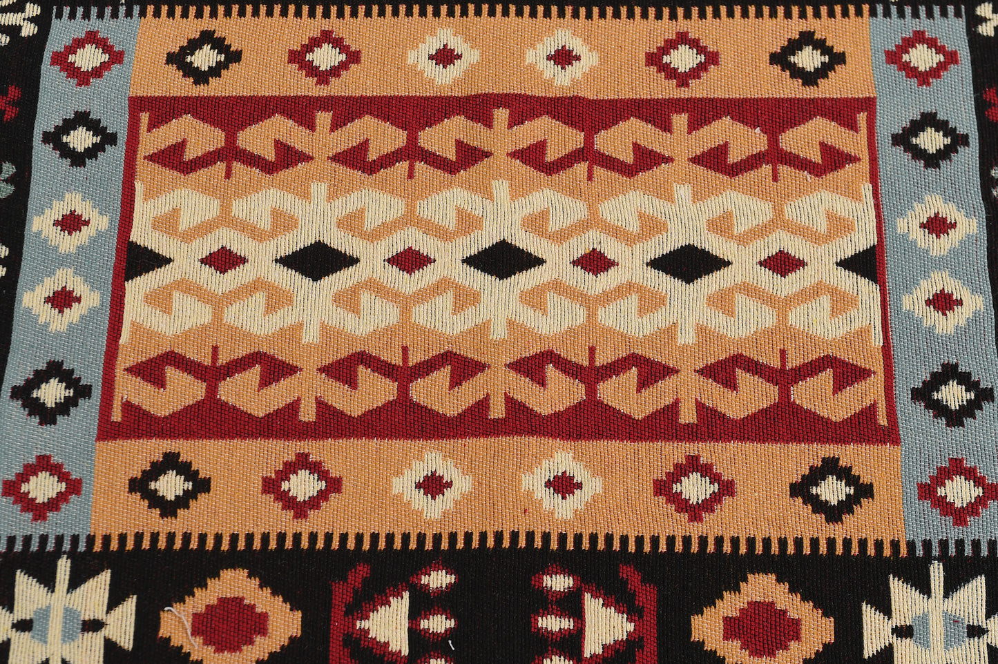 Wholesale Turkish Kilim Rugs Traditional Design by Cottonpolis